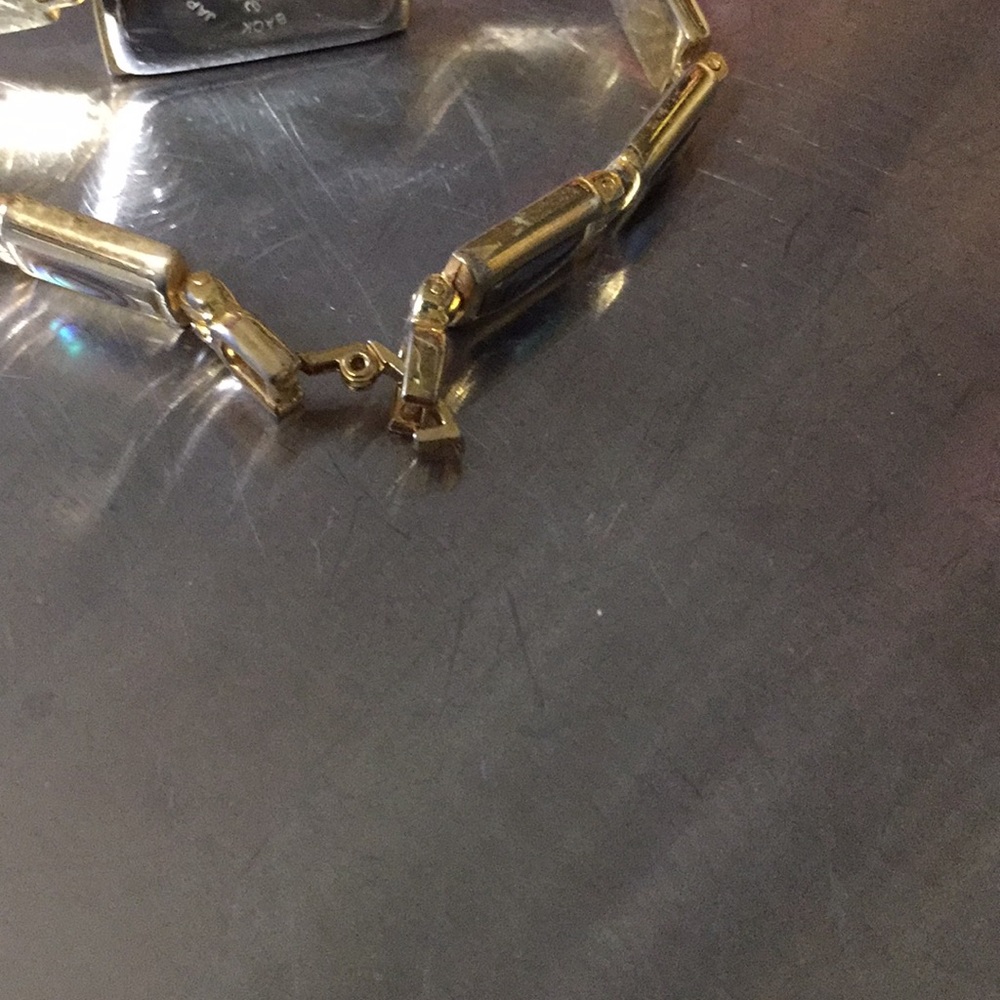Watch - Picture 3 of 3